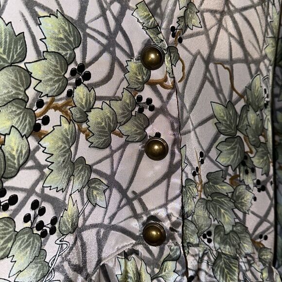 Gray Green 14 Vines and Branches Berry Print V Neck Peplum Long Sleeve Tunic - Picture 8 of 10